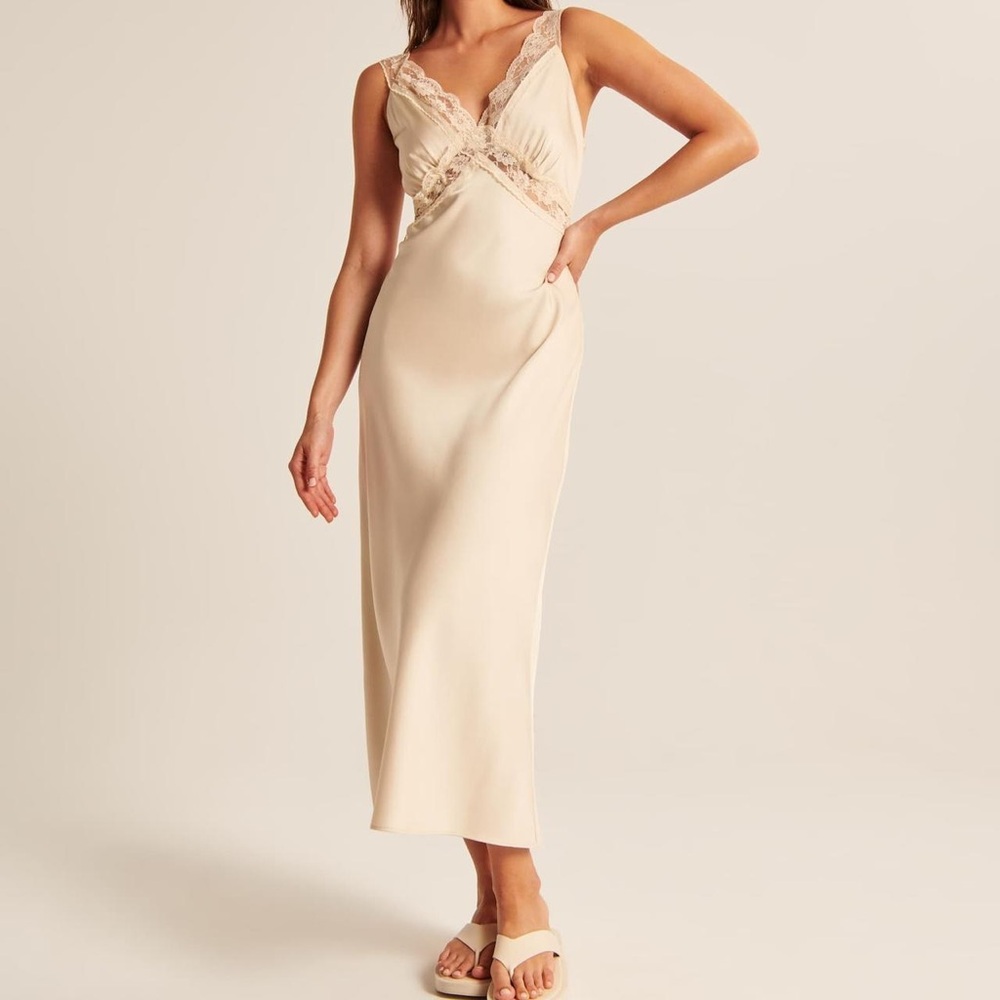 NWT ABERCROMBIE Satin Slip Midi Dress x Off White - size Small Petite